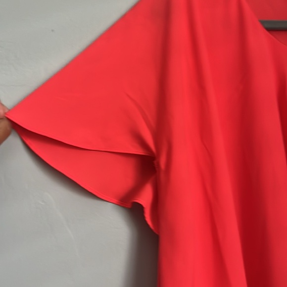 Neiman Marcus | Chiffon, Gauzy Asymmetrical Blouse - Picture 3 of 6